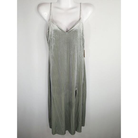 Forever 21 Womens Velvet V neck Slip Slit Dress Sage Green MED NWT Party Elegant - Picture 1 of 10
